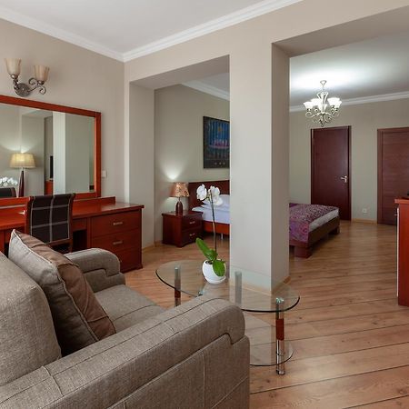 Penthouse Hotel Tbilisi Exteriör bild