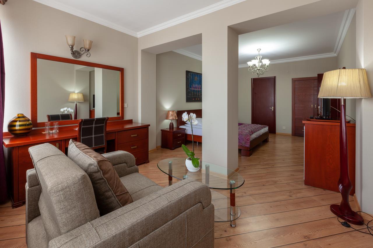 Penthouse Hotel Tbilisi Exteriör bild