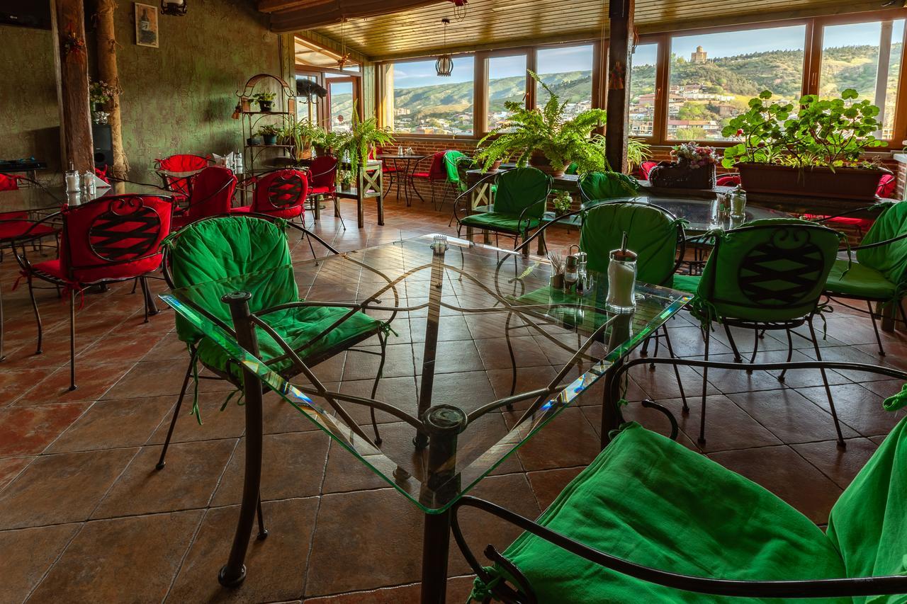 Penthouse Hotel Tbilisi Exteriör bild