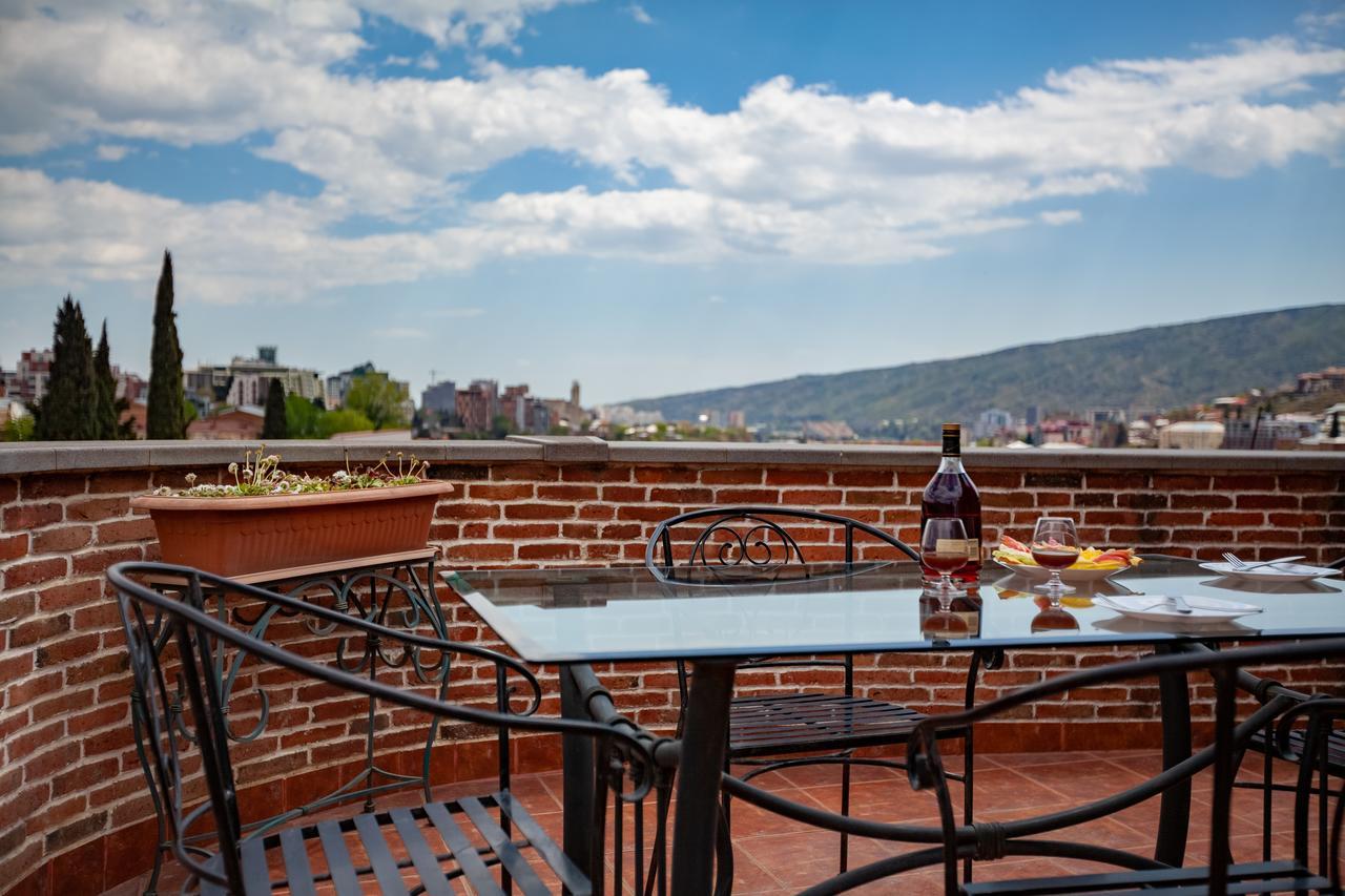 Penthouse Hotel Tbilisi Exteriör bild