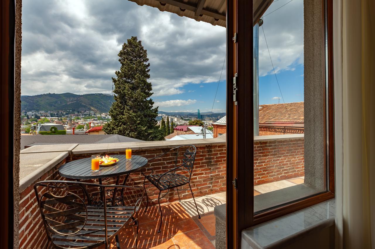 Penthouse Hotel Tbilisi Exteriör bild